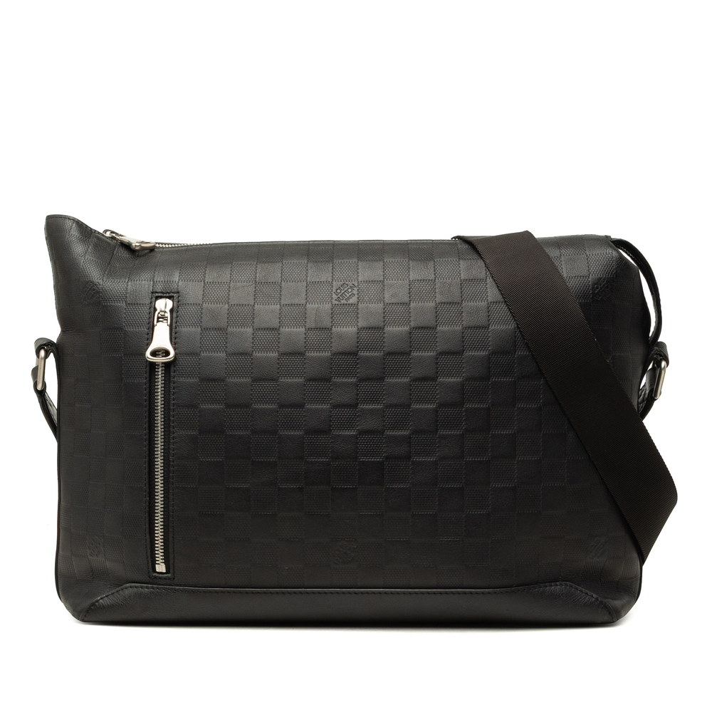 Pre-Loved Louis Vuitton Damier Infini Discovery Messenger MM